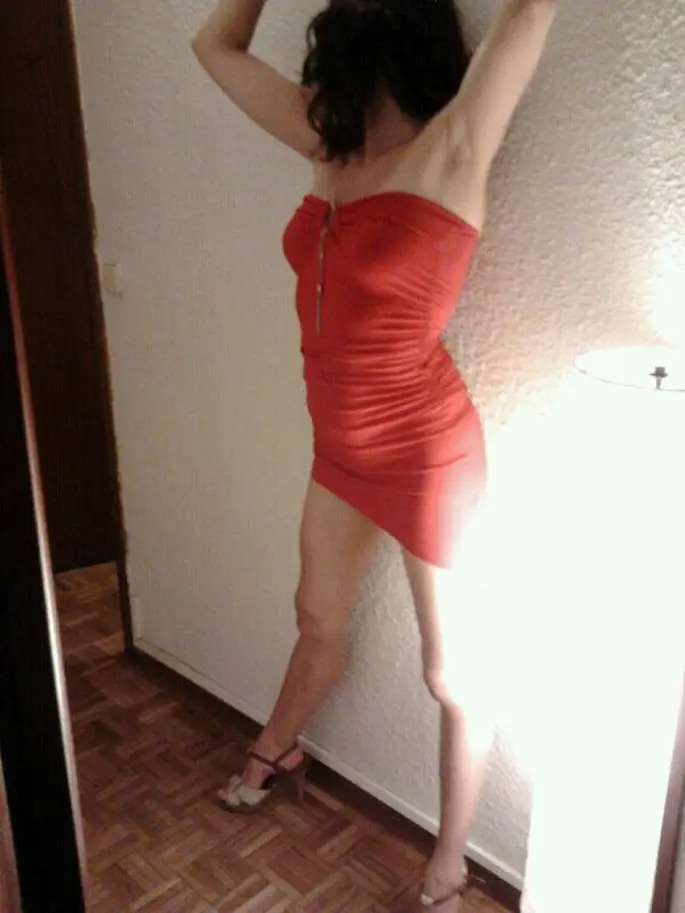 Dominante erótica bdsm balbusting strapon feminiza