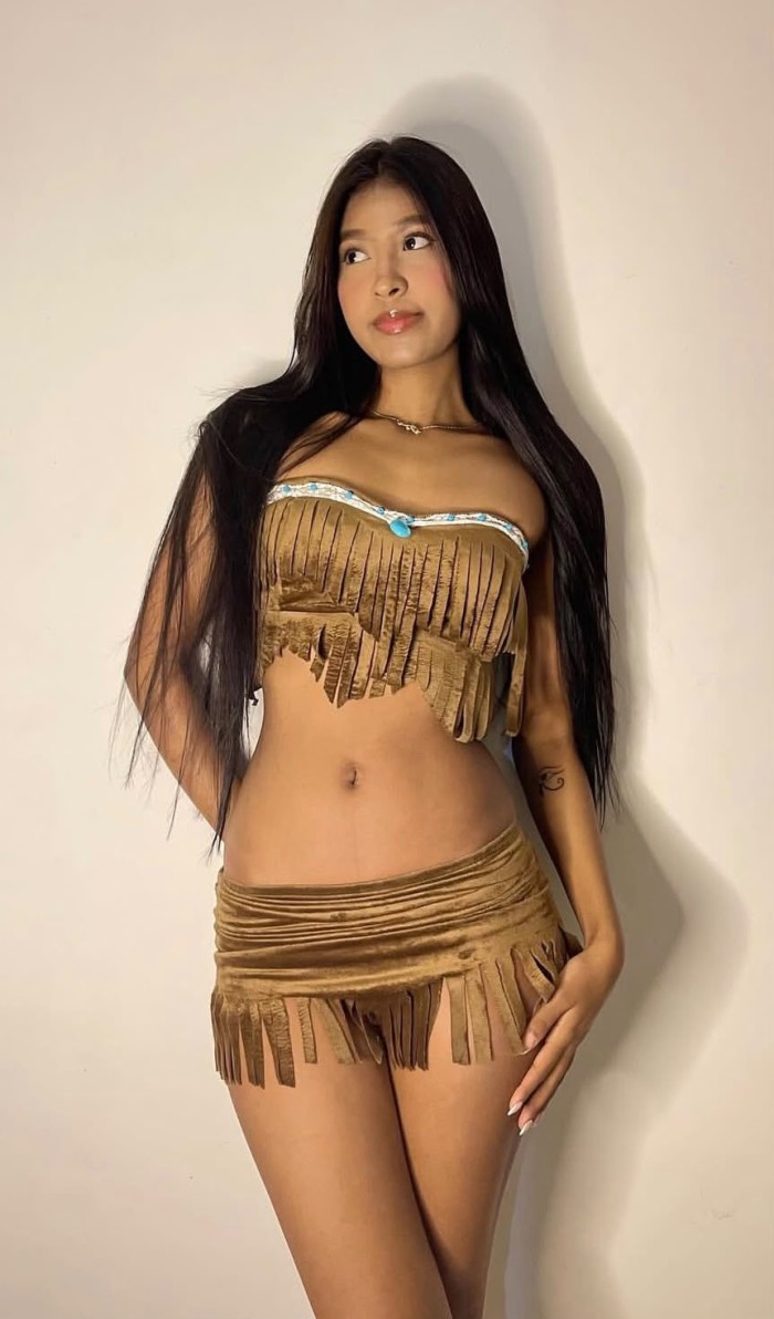 DELGADA Y SEXY MORENA POR POCO TIEMPO