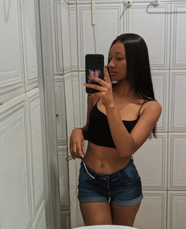 Julie MORENITA CARIBEÑA  cariñosa independiente