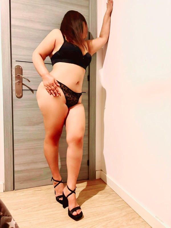 Valentina muy caliente