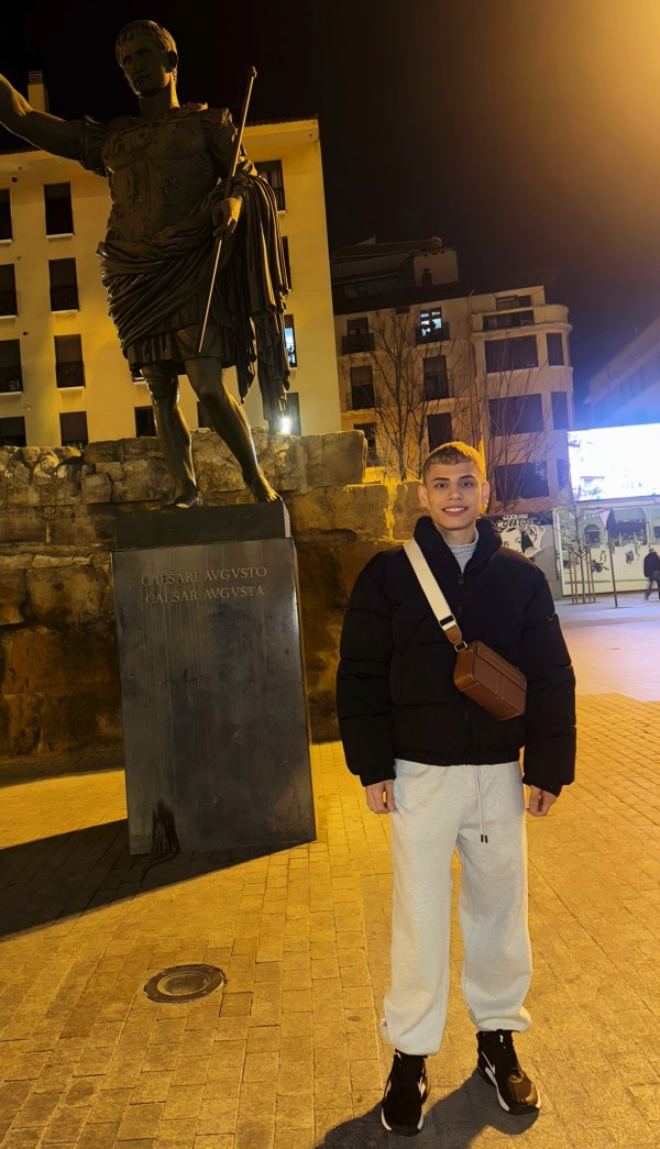 ANDRÉS DISPONIBLE AHORA MISMO BARCELONA
