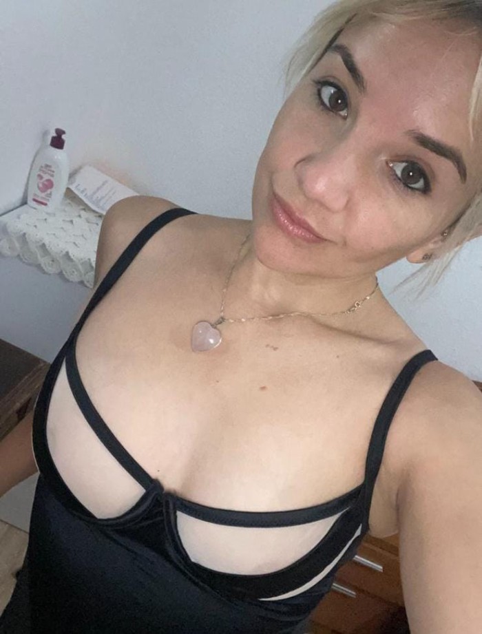 EXPERTA EN DELICIOSA MAMADA ENSALIVADA ESCORT VIP