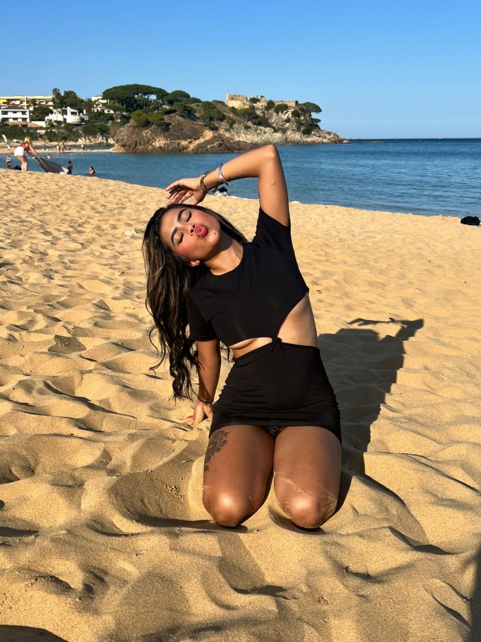 Linda jovencita fotos reales