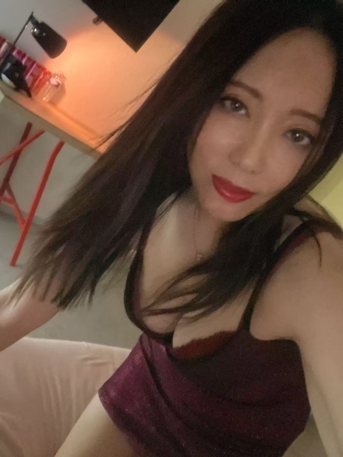 EN TORREVIEJA SEXO FIESTA ASIATICA CACHONDA COMPLA