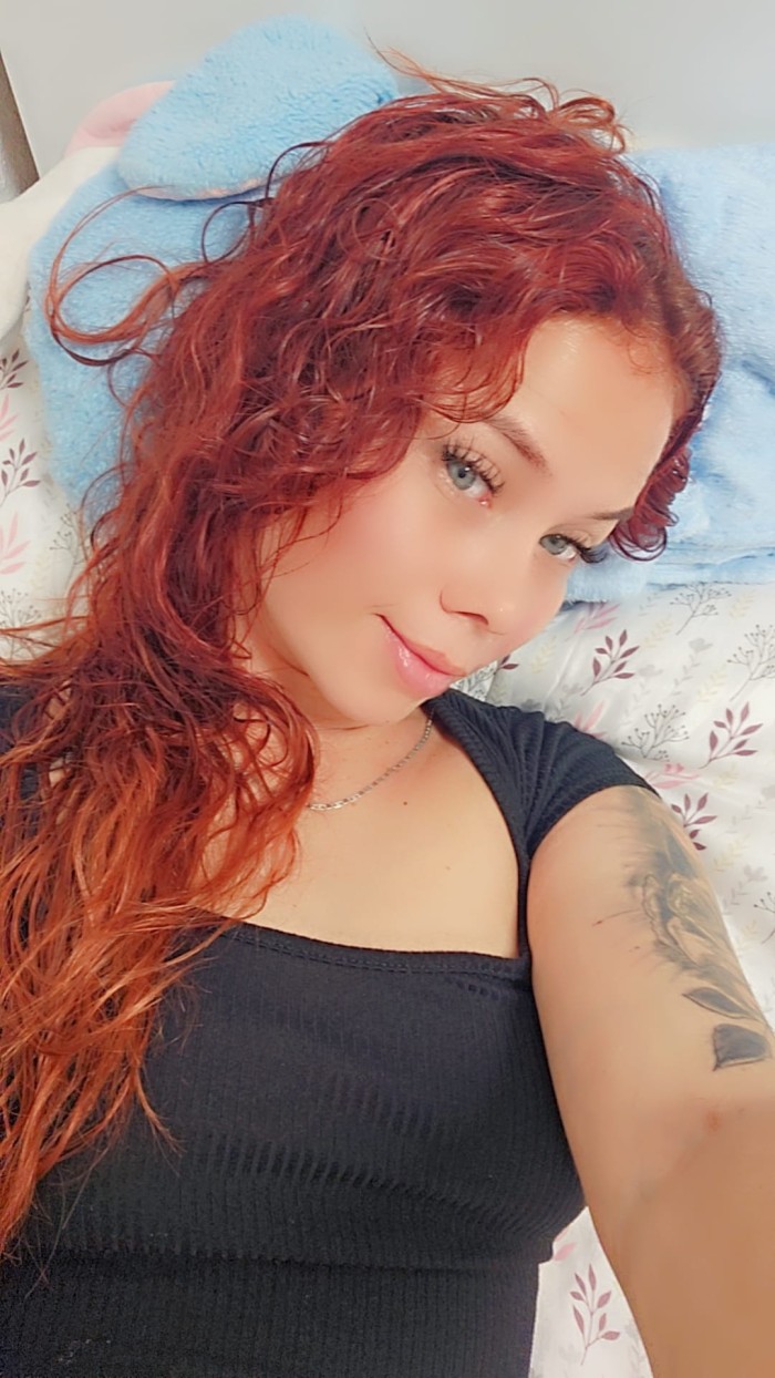 PELIRROJA COLOMBIANA DE LUJO JUGUETONA Y MORBOSA