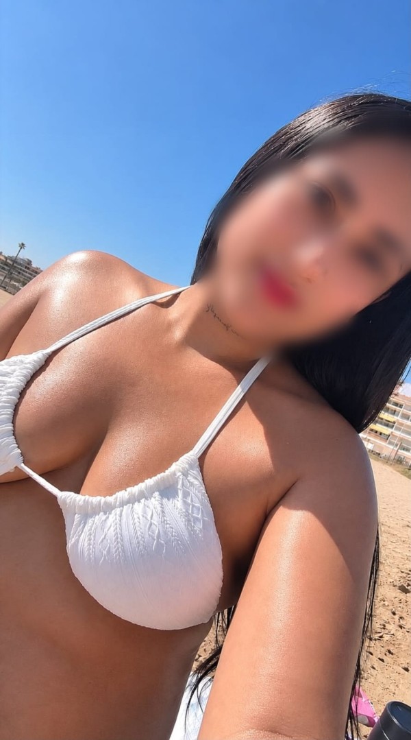 ECHA TU LECHE EN MIS TETAS SOY UNA DIABLA