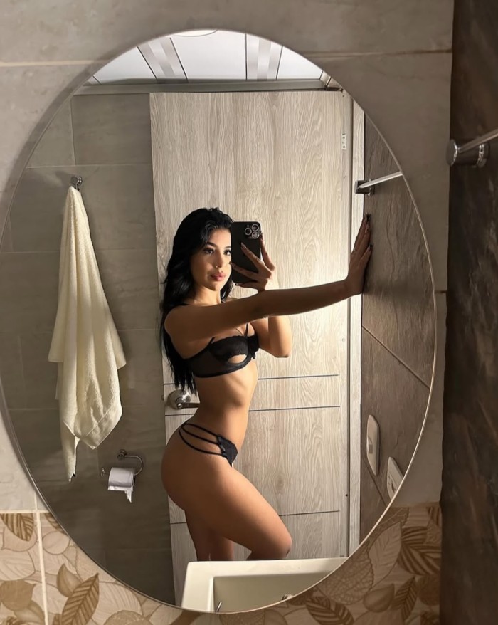 EXOTICA VENEZOLANA EN VITORIA GAZTEIZ