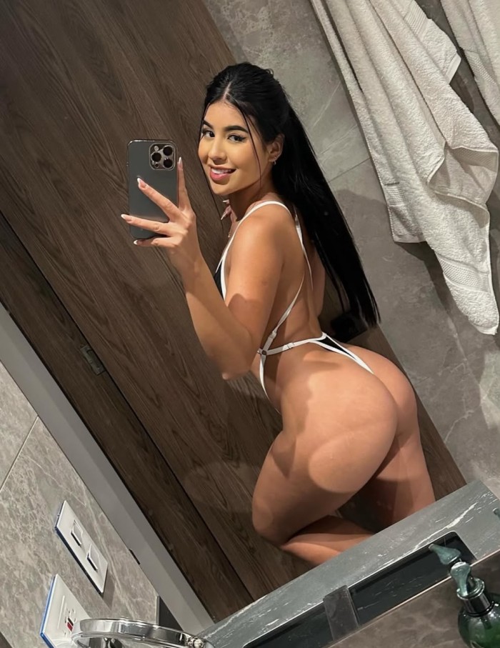 EXOTICA  VENEZOLANA EN VITORIA GAZTEIZ