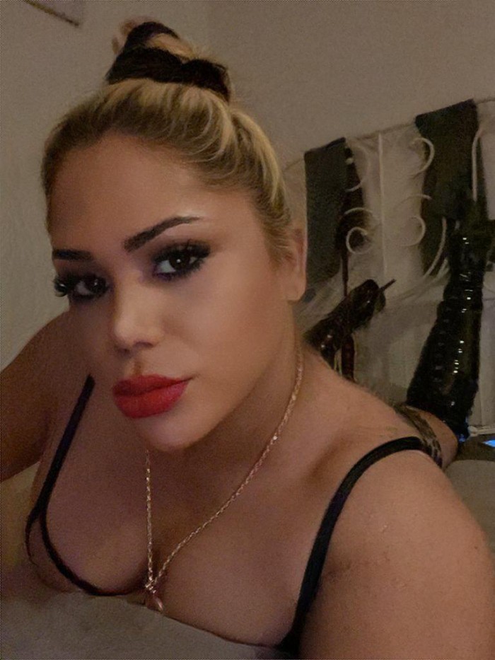 TRANS APASIONADA SENSUAL EN FIGUERETAS