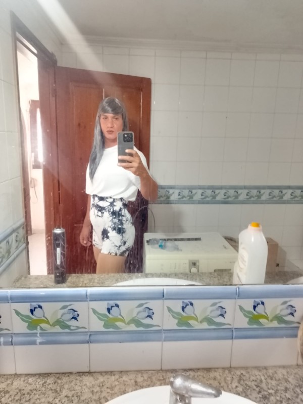 Fiama española transformista 35 años privada
