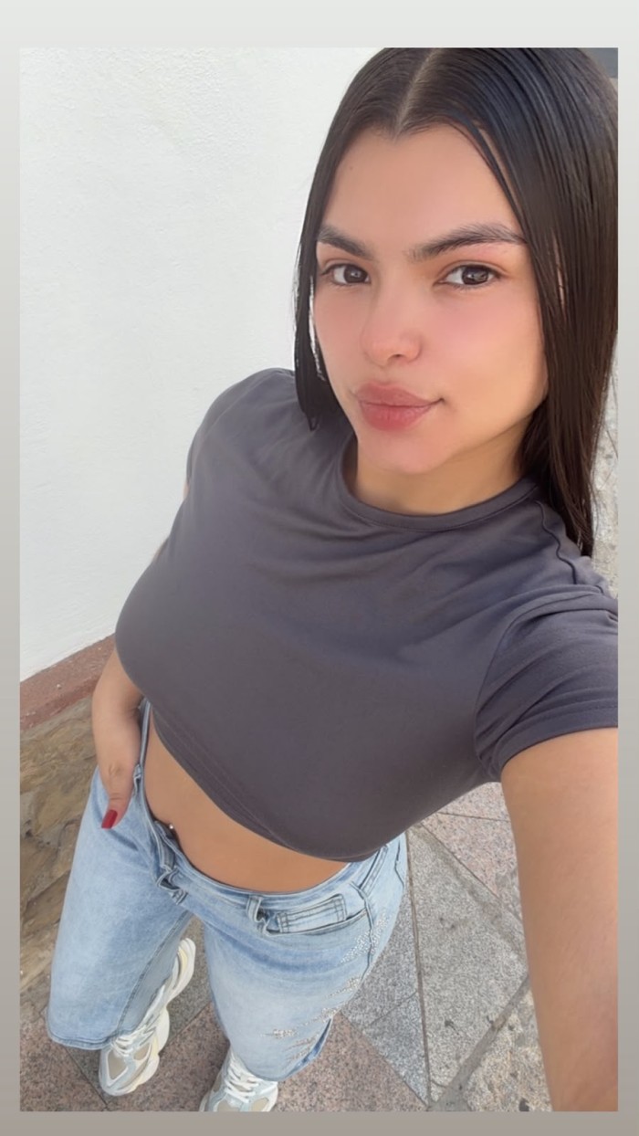 PLAYA GANDIA BOMBA DE SEXO FIESTERA SENSUAL UNICA