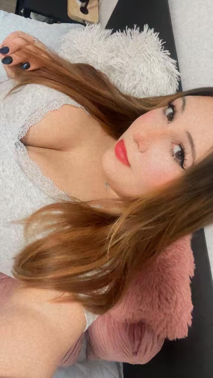 nena uruguaya con muchas ganas de sexo. Griego
