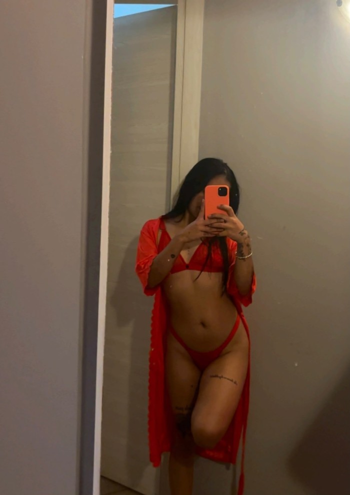 Una niña hermosa caprichosa y morbosa