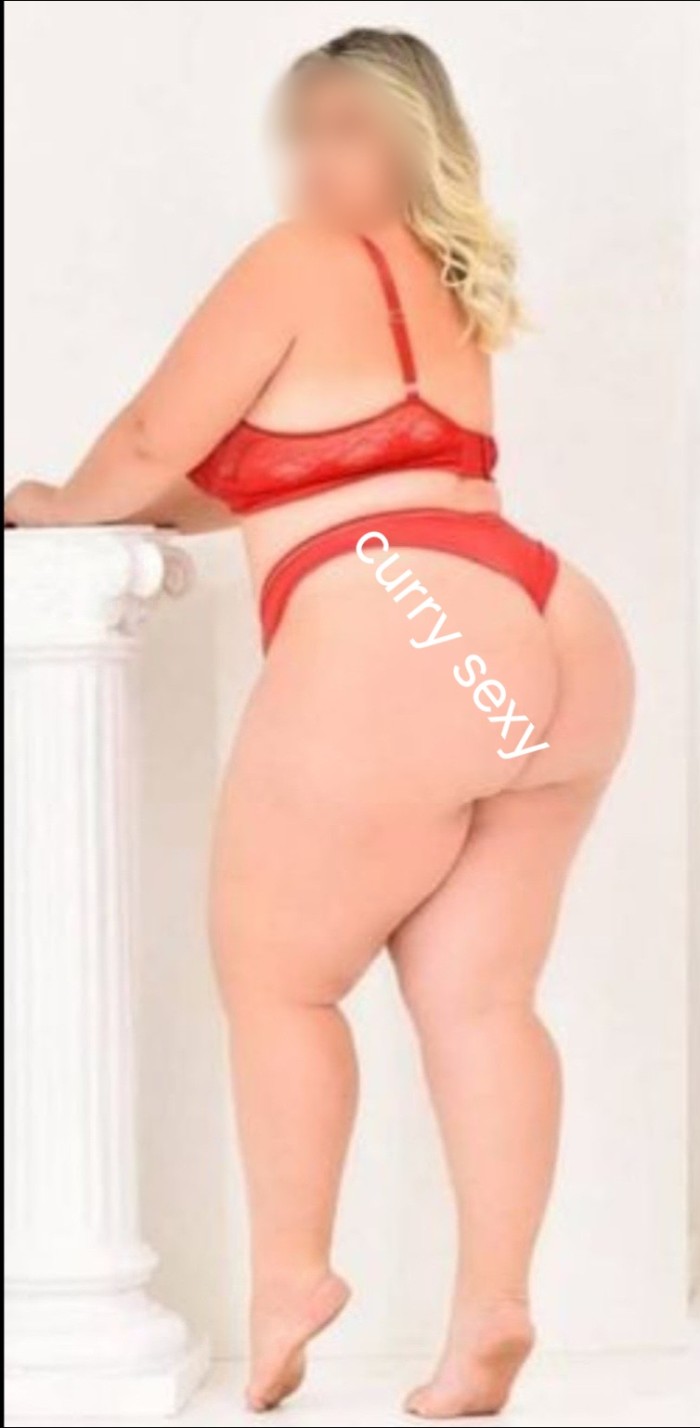 Hermosa curby novedad