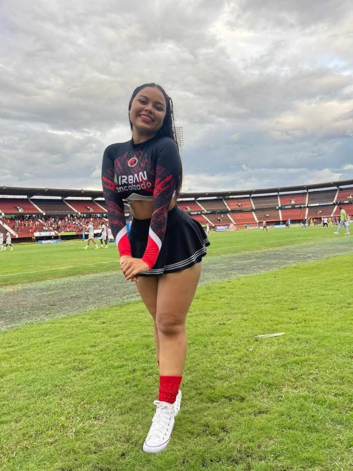 CACHONDA SENSUAL ARDIENTE EN GAMONAL