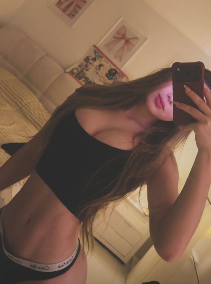 Bomboncito latino lleno de dulzura y ganas de pasa