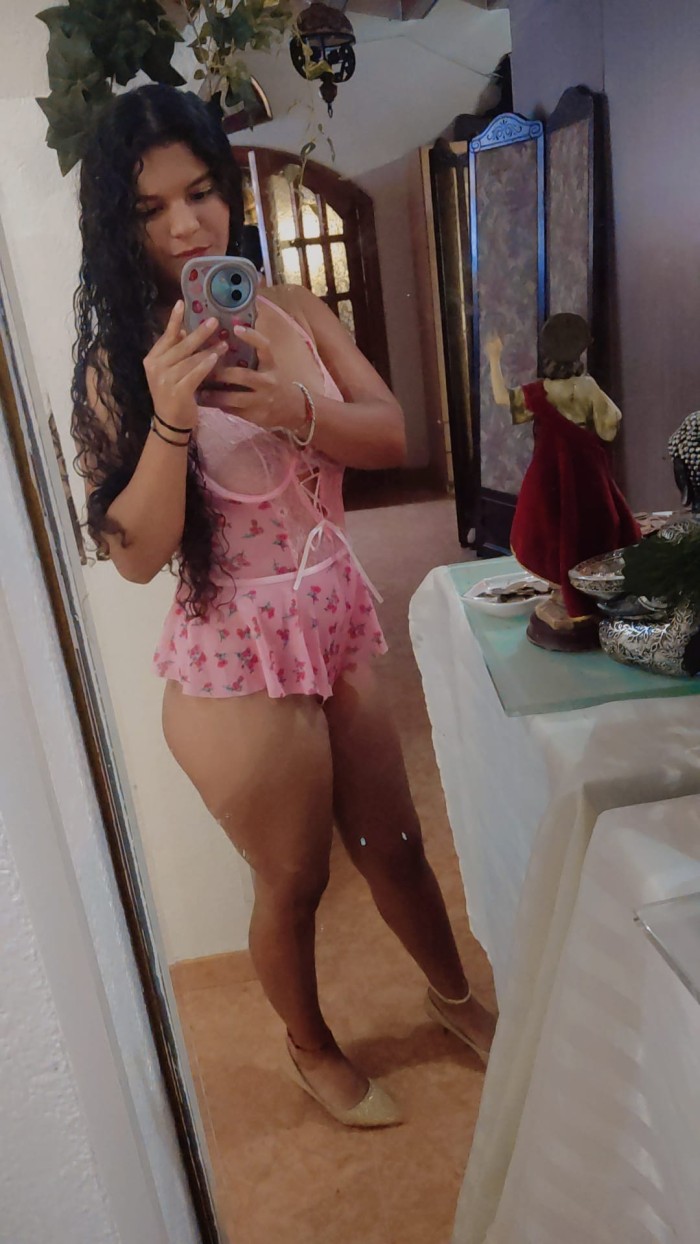 Chica joven candentes implicada fiestera elche