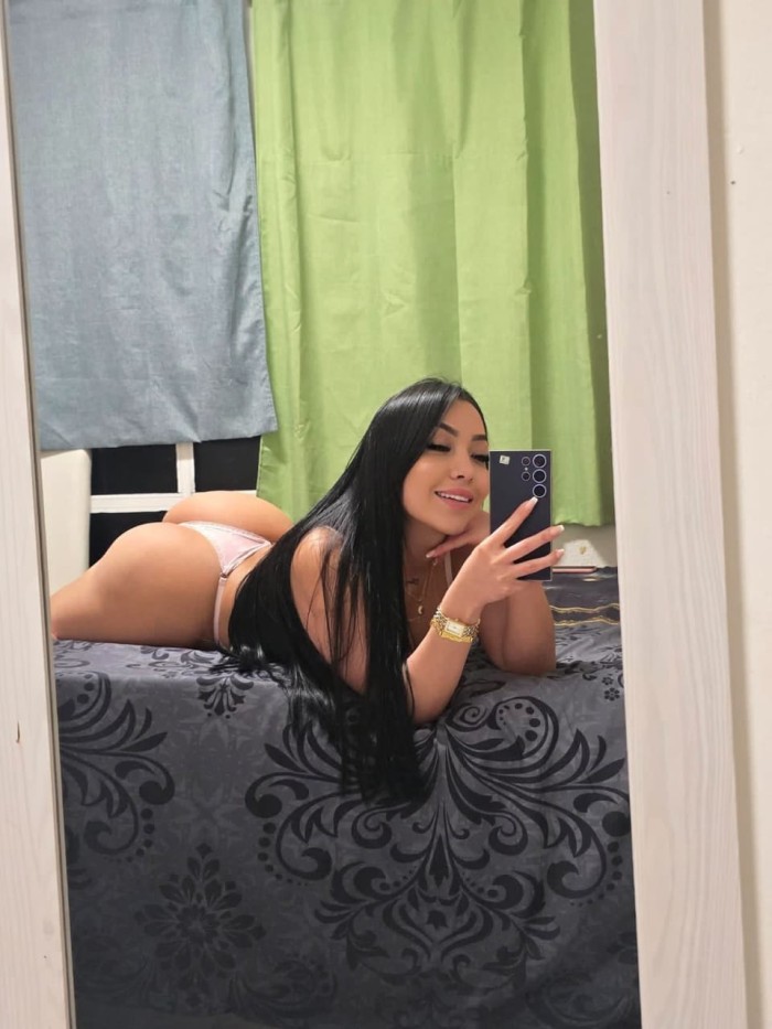 JOVENCITA MORBOSA CON CUERPAZO DIVINO
