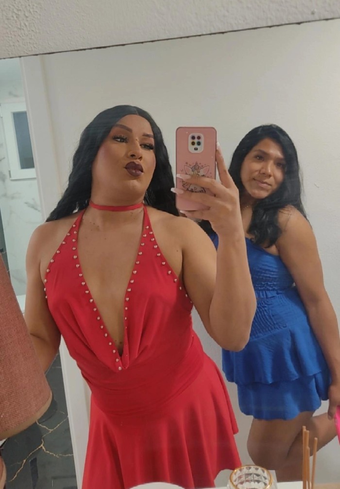 AMIGAS CACHONDAS Y FOGOSAS  CON GANAS DE FIESTA