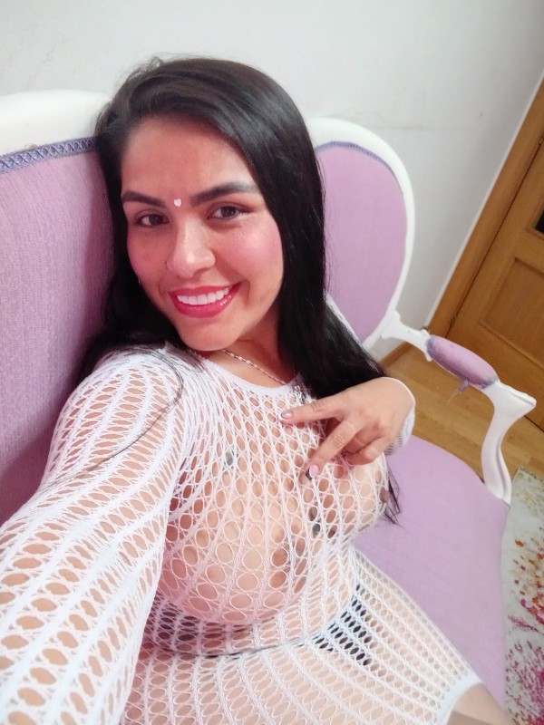 HERMOSA JOVENCITA COLOMBIANA 25 AÑOS SUPERNOVEDAD