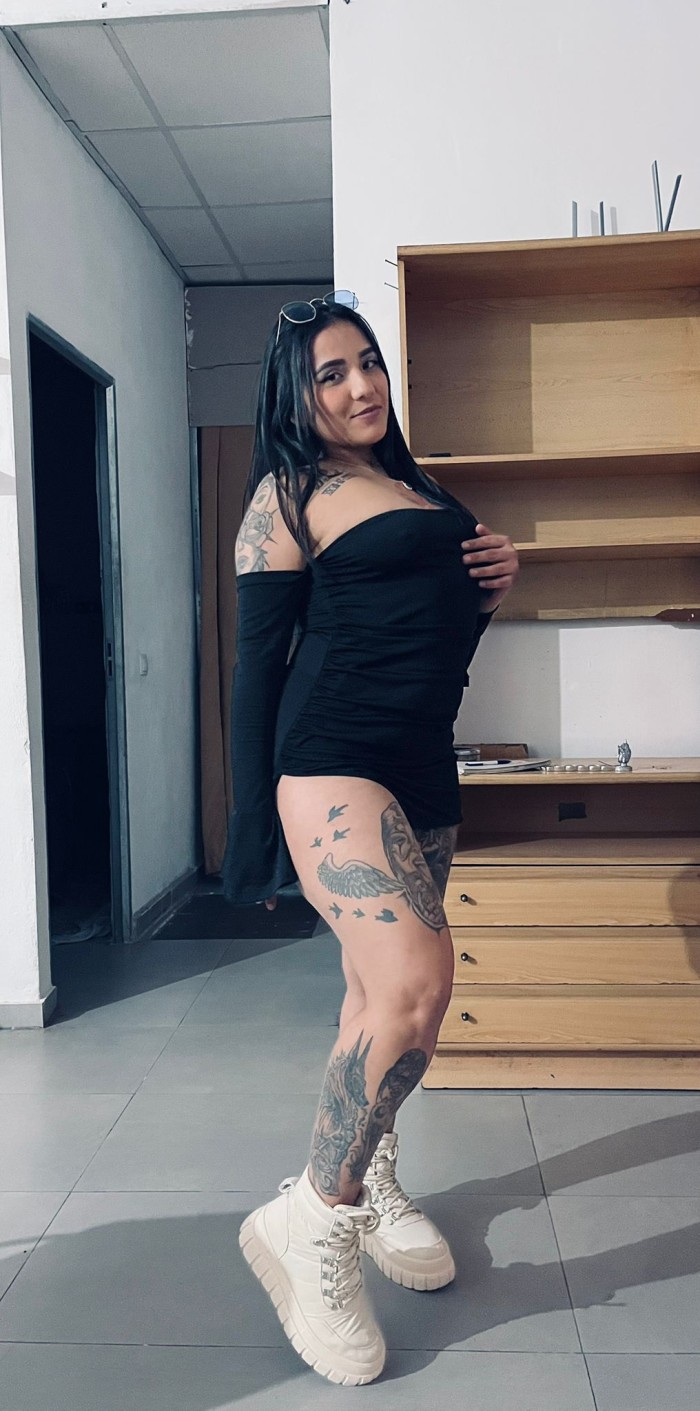 ARDIENTE SENSUAL APASIONADA DESEOSA DE SEXO