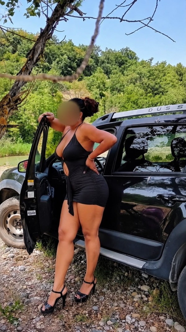 LUJURIOSA Y CACHONDA LISTA PARA HACERTE EXTREMECER