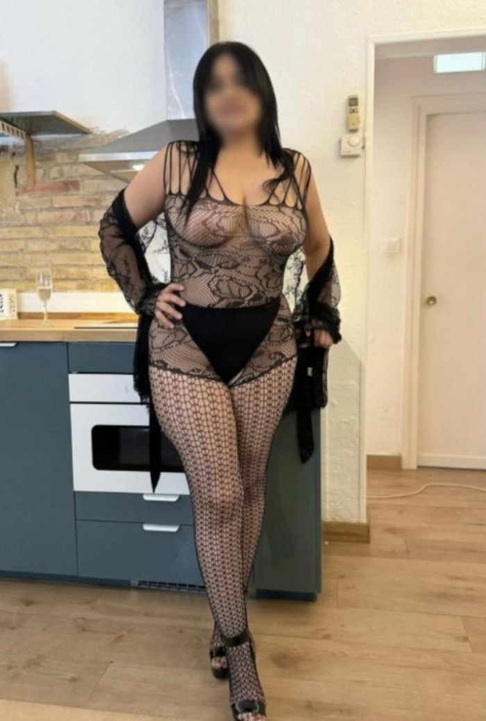 DELICIOSA LUJURIOSA IMPLICADA CACHONDA COMPLACIENT