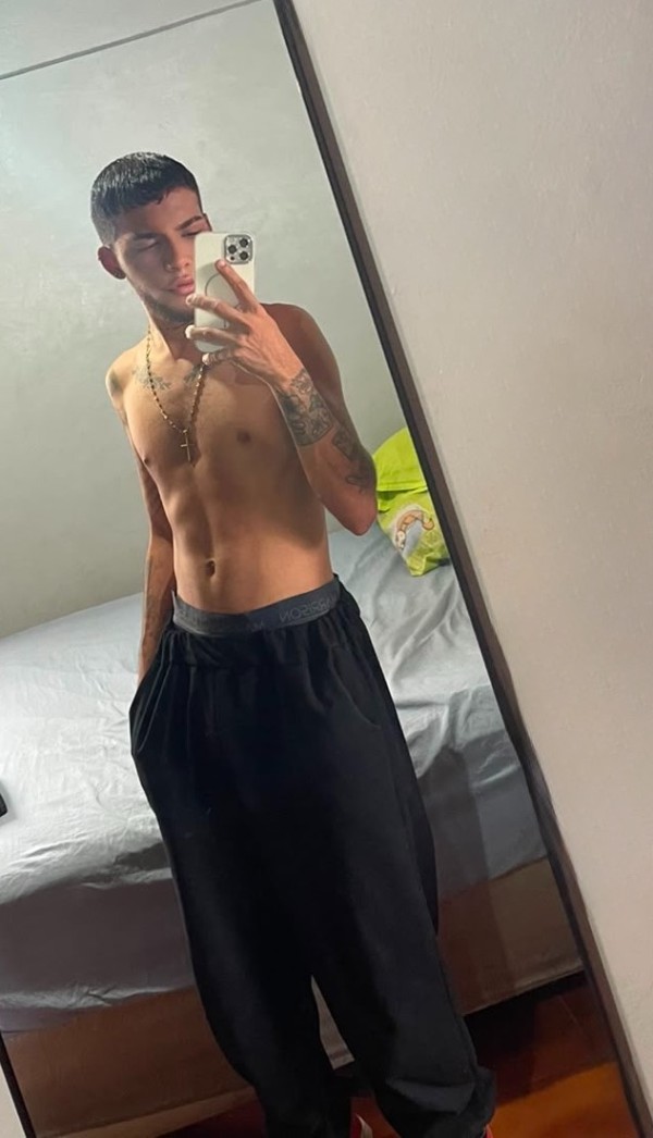 Gael chico joven recién llegado