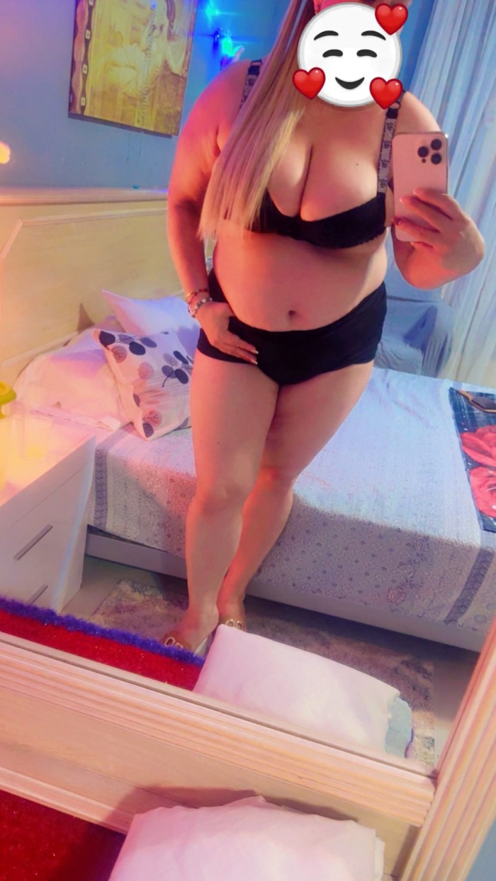 ENCANTADORA SENSUAL ARDIENTE DESEOSA DE SEXO