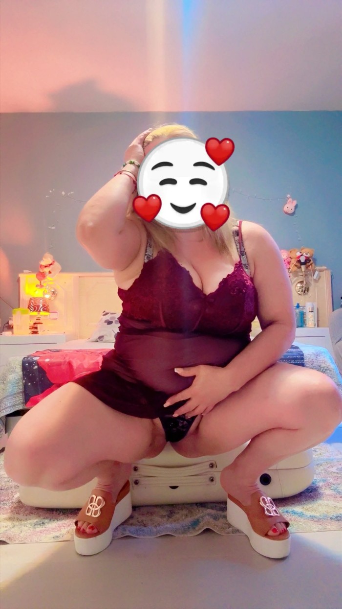 ENCANTADORA SENSUAL ARDIENTE DESEOSA DE SEXO