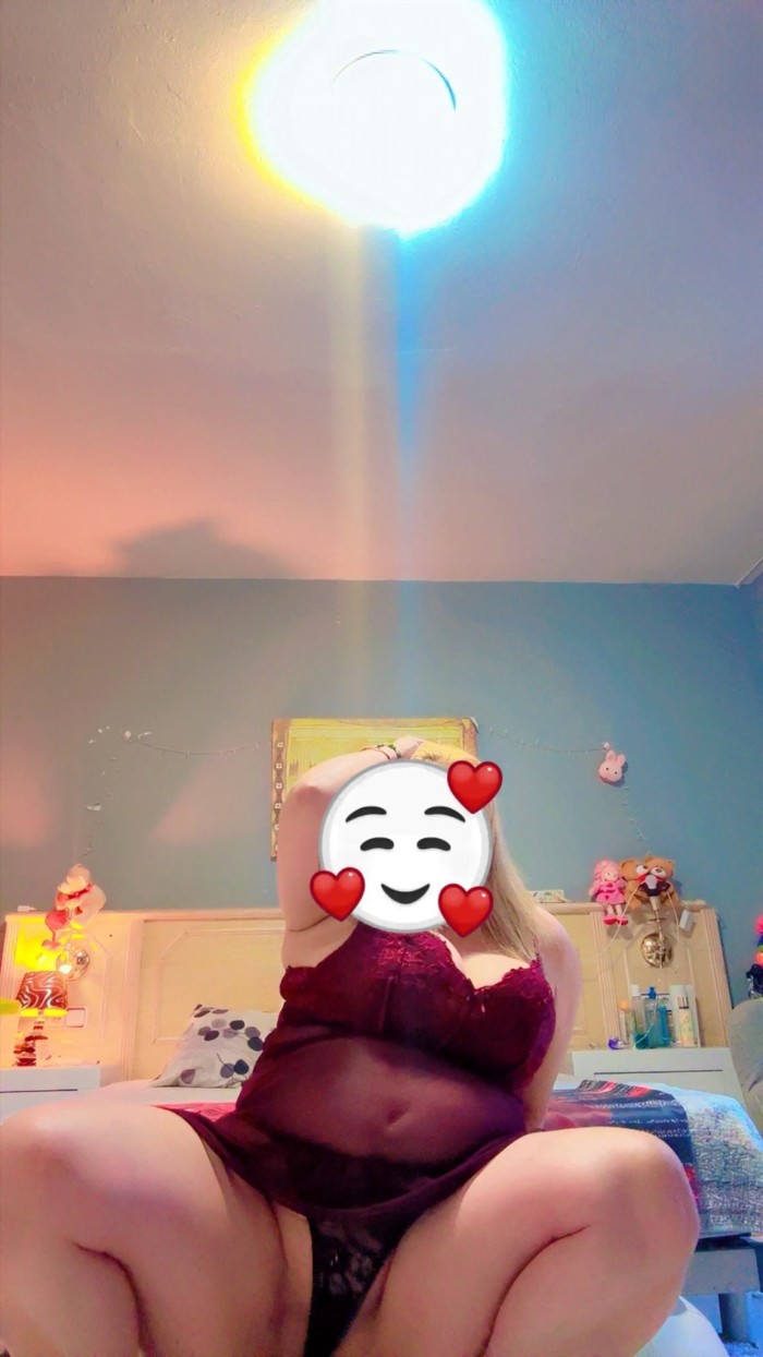 ENCANTADORA SENSUAL ARDIENTE DESEOSA DE SEXO