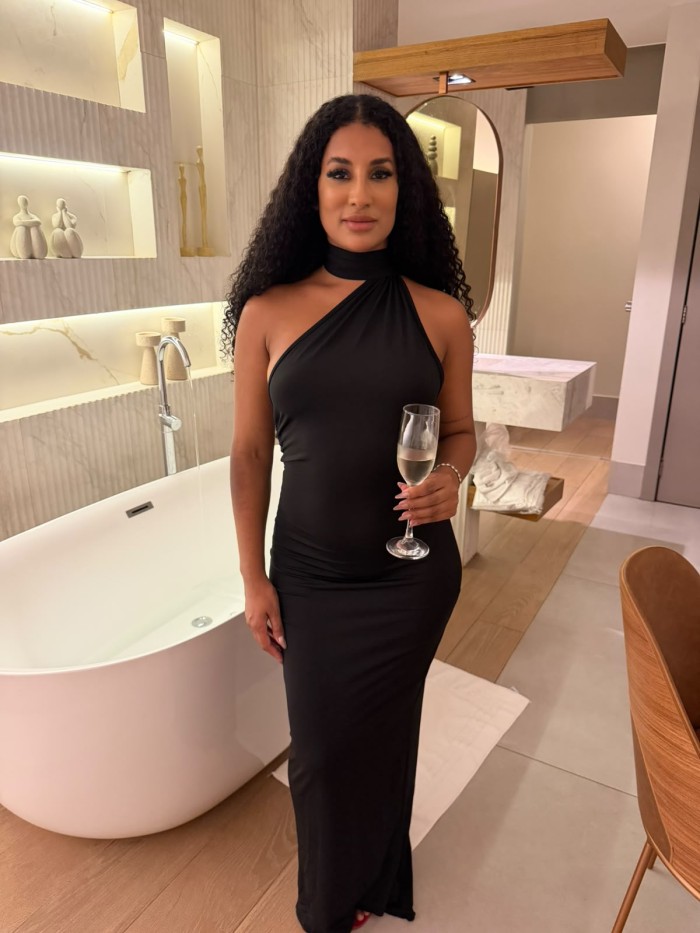 THAY – Modelo Brasileña de Lujo en Ibiza