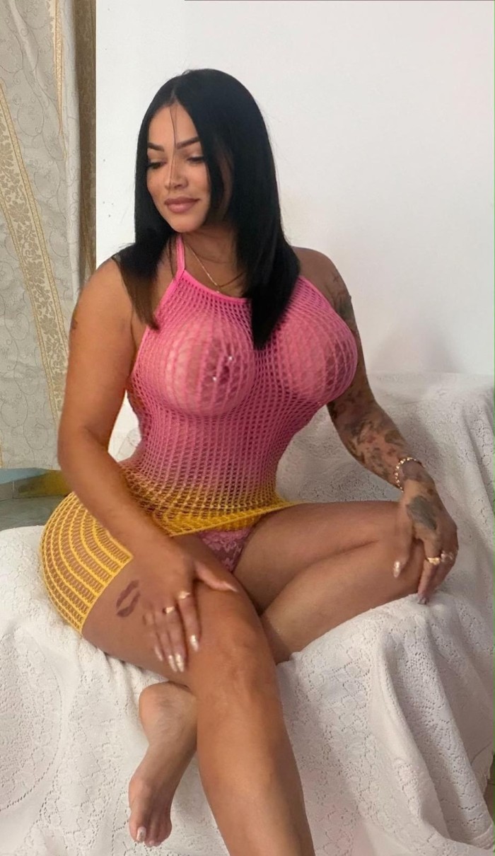 EN BALOS VECINDARIO CON GANAS DE UNA RICA FOLLADA