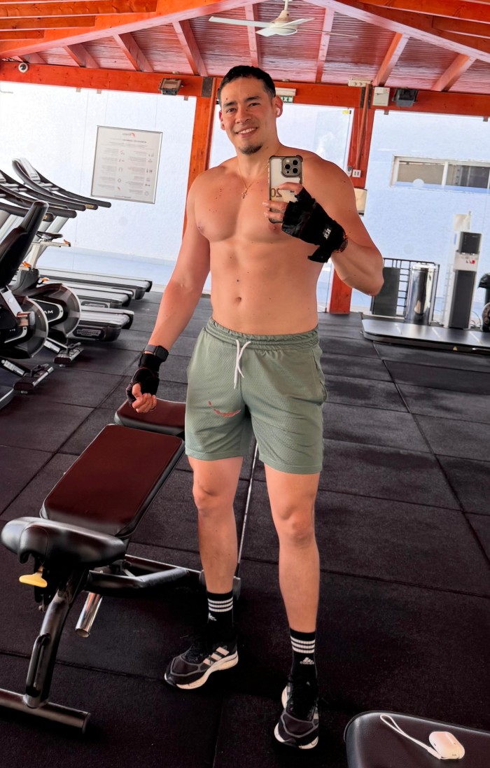 Camilo latino colombiano