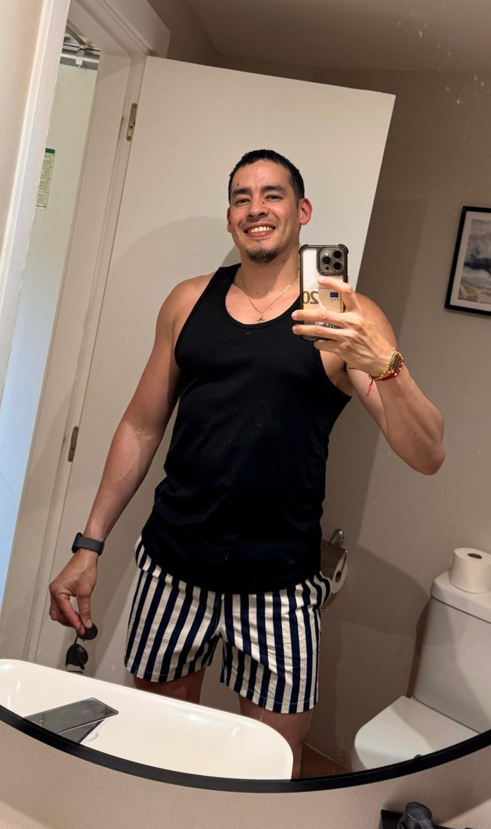 Camilo latino colombiano