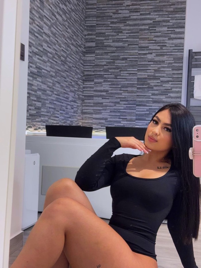 SAMANTHA  COMPAÑERA TOP EN ALGECIRAS