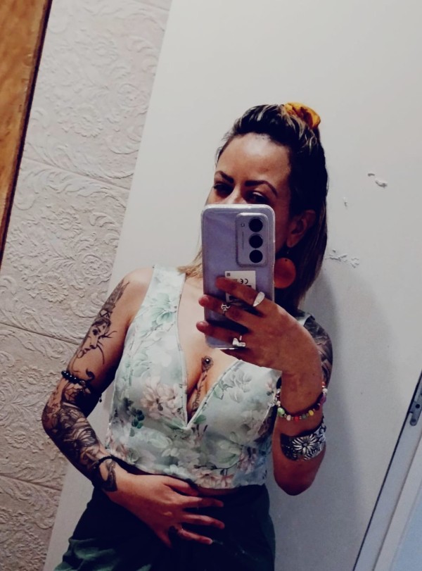 PAMELA BRASILEÑA CHICA COMPLETA SOLO SALIDAS ATREVETE