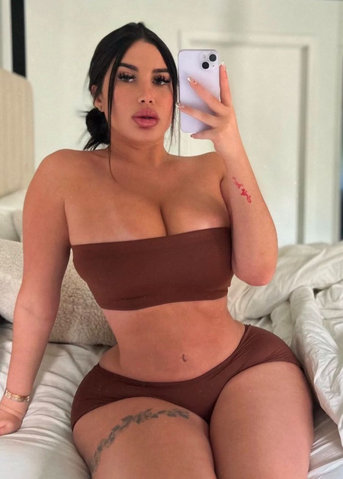 Soy sexy atrevida solo ven a mi hotel