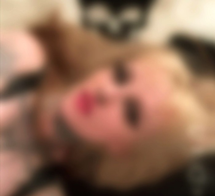Madrileña Tatuada Jovencita Rubia Super Tatuada