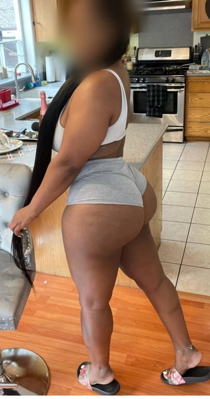 MORENITA MUY CALIENTE SOLO PAR TI EN PLASENCIA