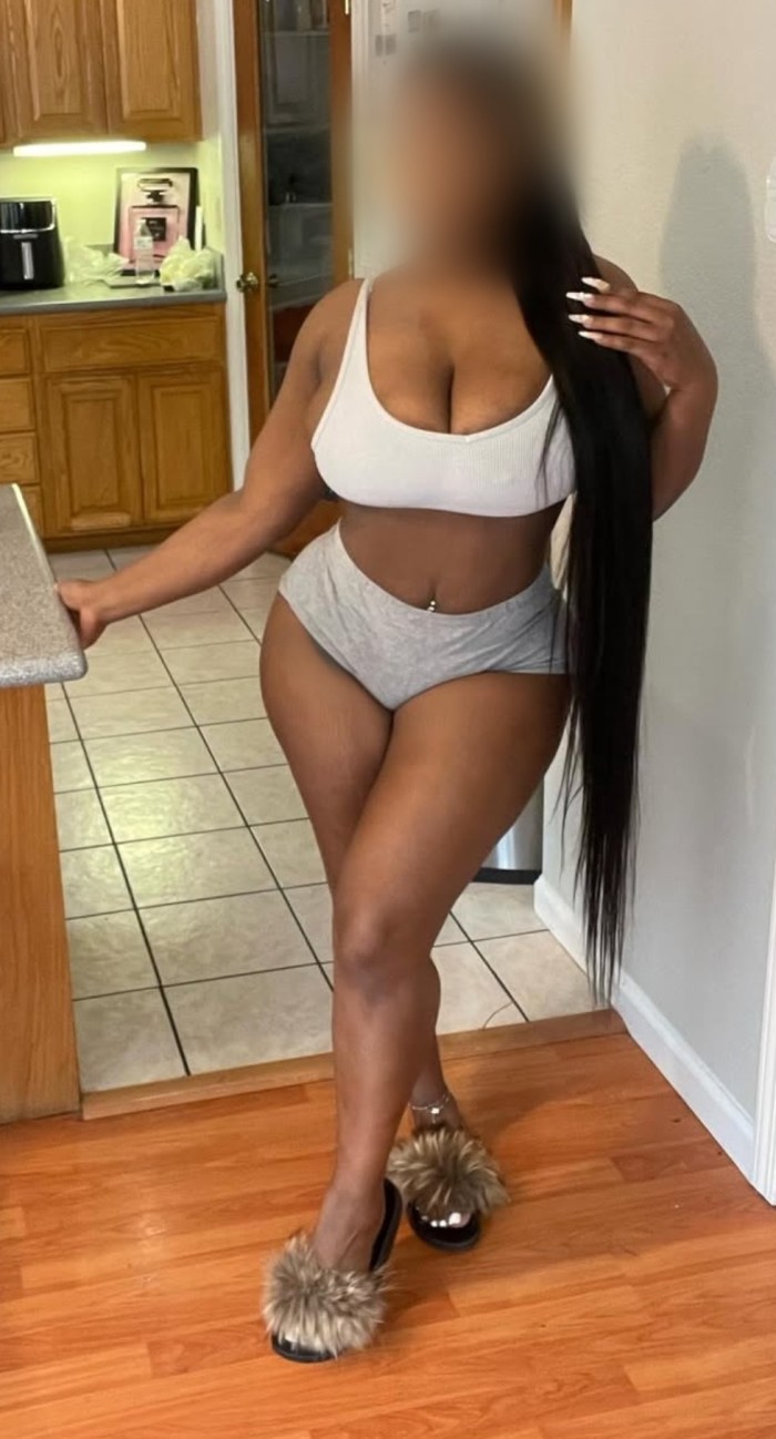 MORENITA MUY CALIENTE SOLO PAR TI EN PLASENCIA