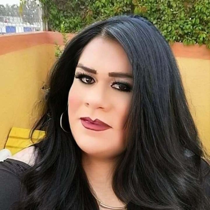 Samantha francés natural masajes besos caricias