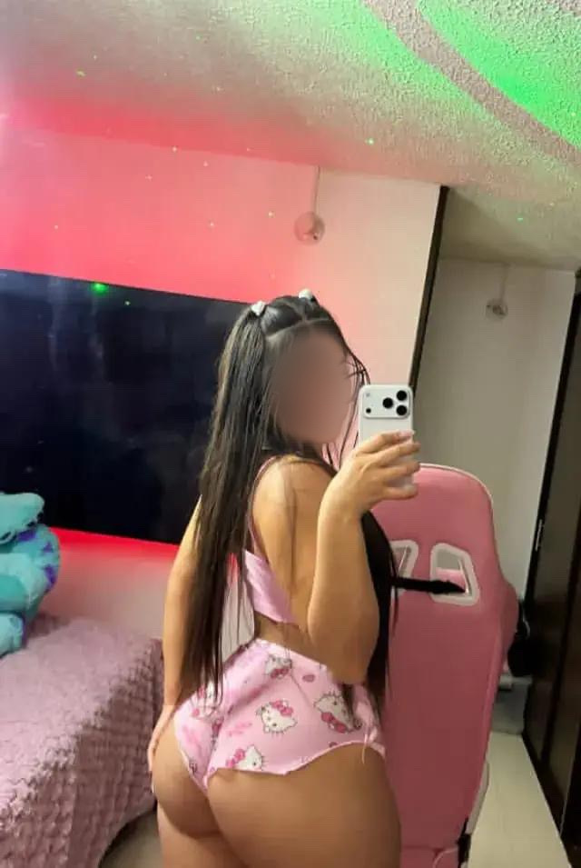 GUAPA MORENA TETONA MUCHO MORBO