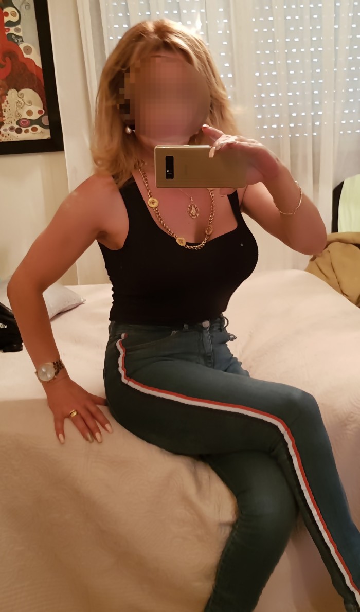 Transexual, masajes profesionales en camilla Astur