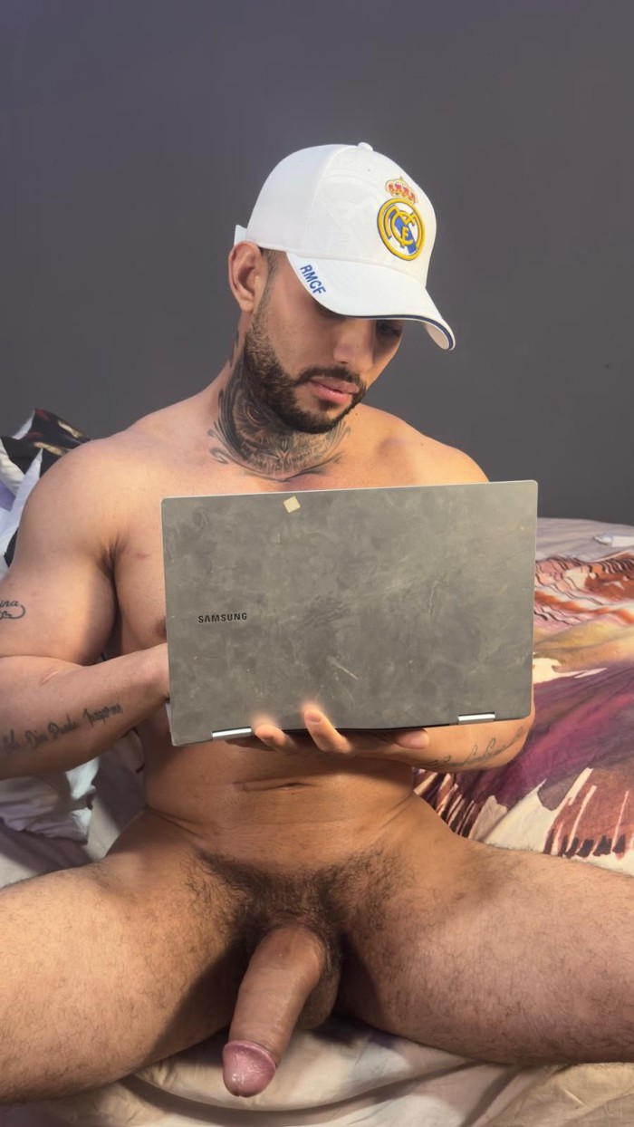 Soy un hombre guapo venezolano muy atractivo dotad