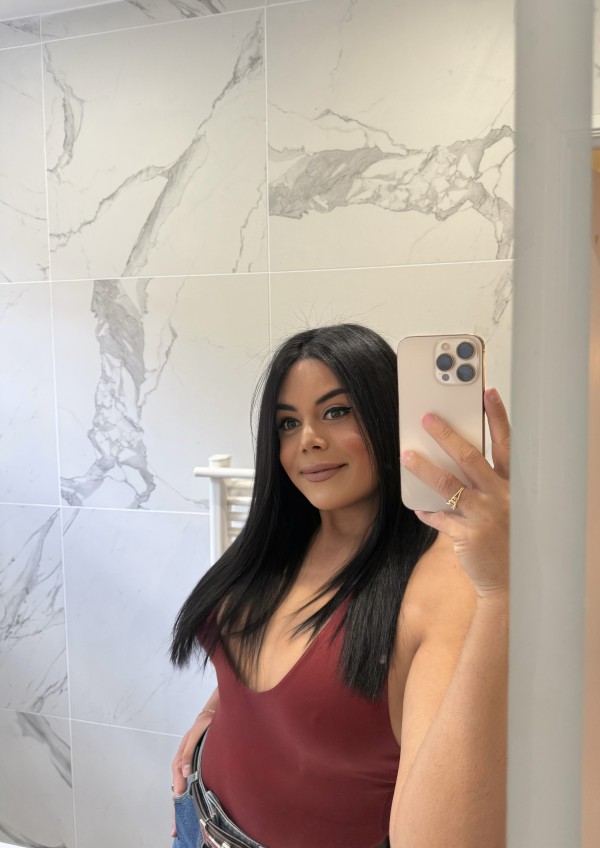 Daniela latina fiestera