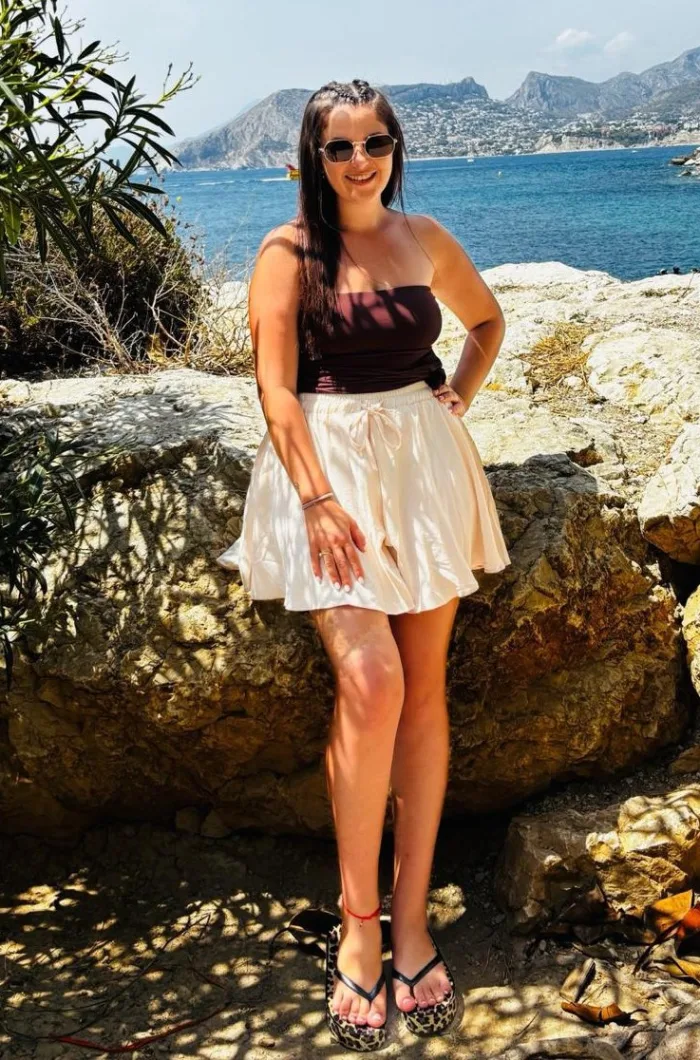$$ SOLO SALIDAS $$ LISA:GUAPA MORENAZA EN ALICANTE CENTRO$$ SOLO SALIDAS $$