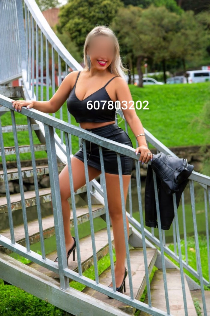 Mujer elegante y seductora