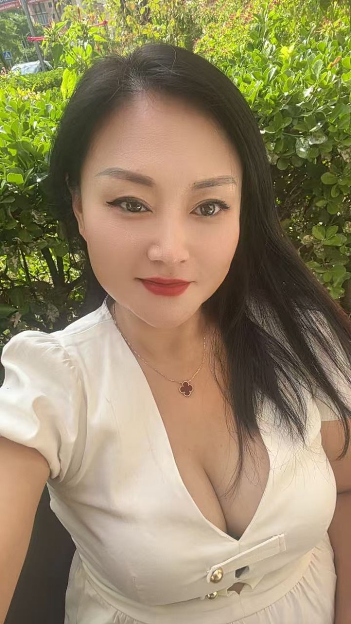 Escorts sensuales cachondas nuevas en tu zona