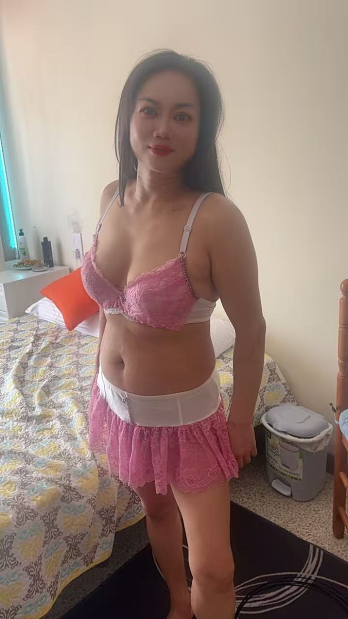 Escorts sensuales cachondas nuevas en tu zona